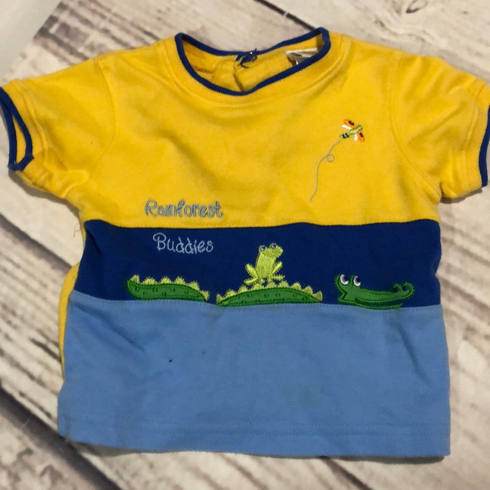 T-shirt